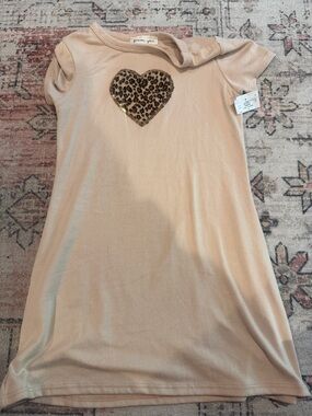 Cream Short Sleeve Dress with Leopard Heart Appliqué
